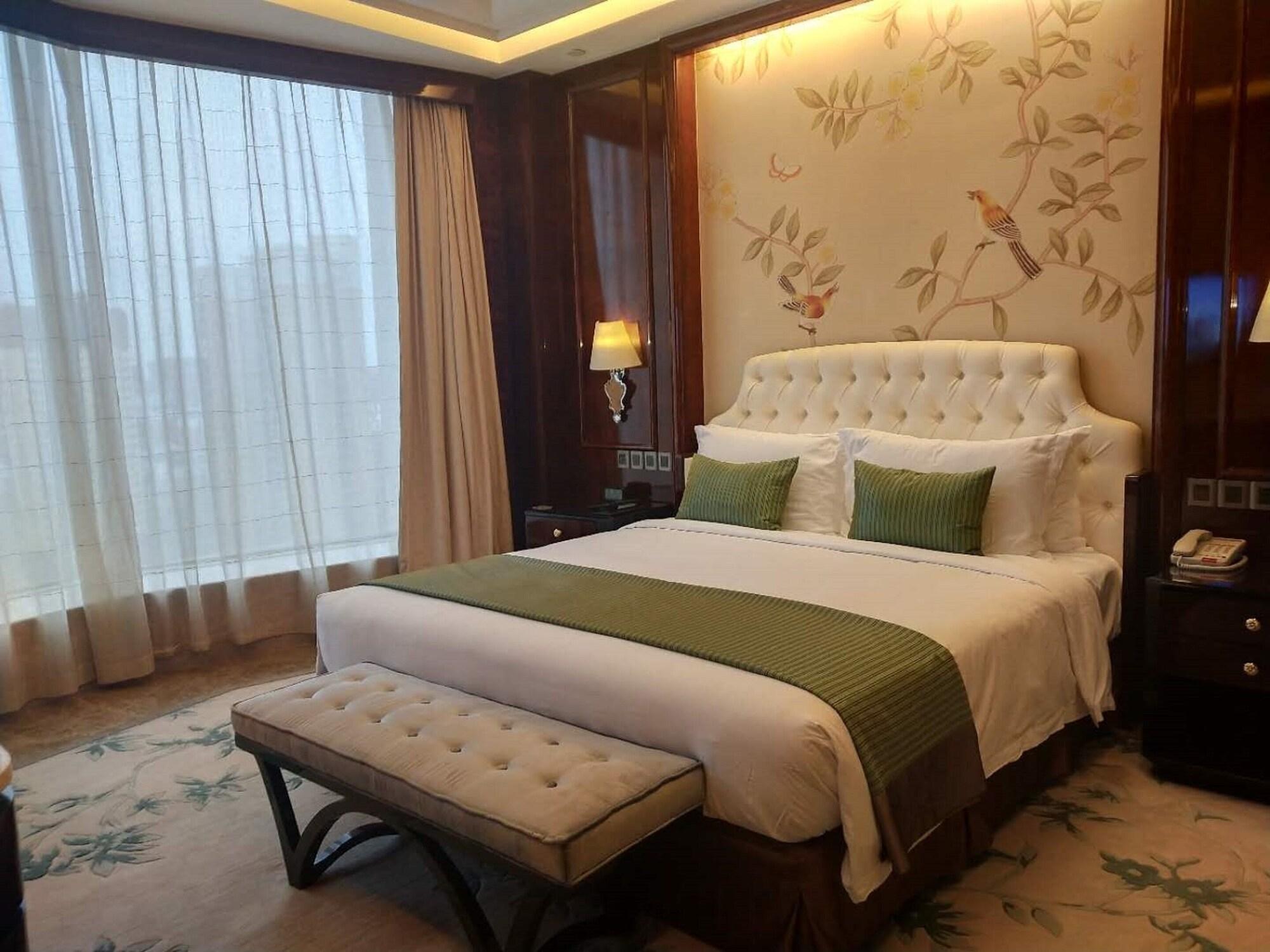 Ramada Plaza Qiandeng Kunshan Kunshan  Exterior photo