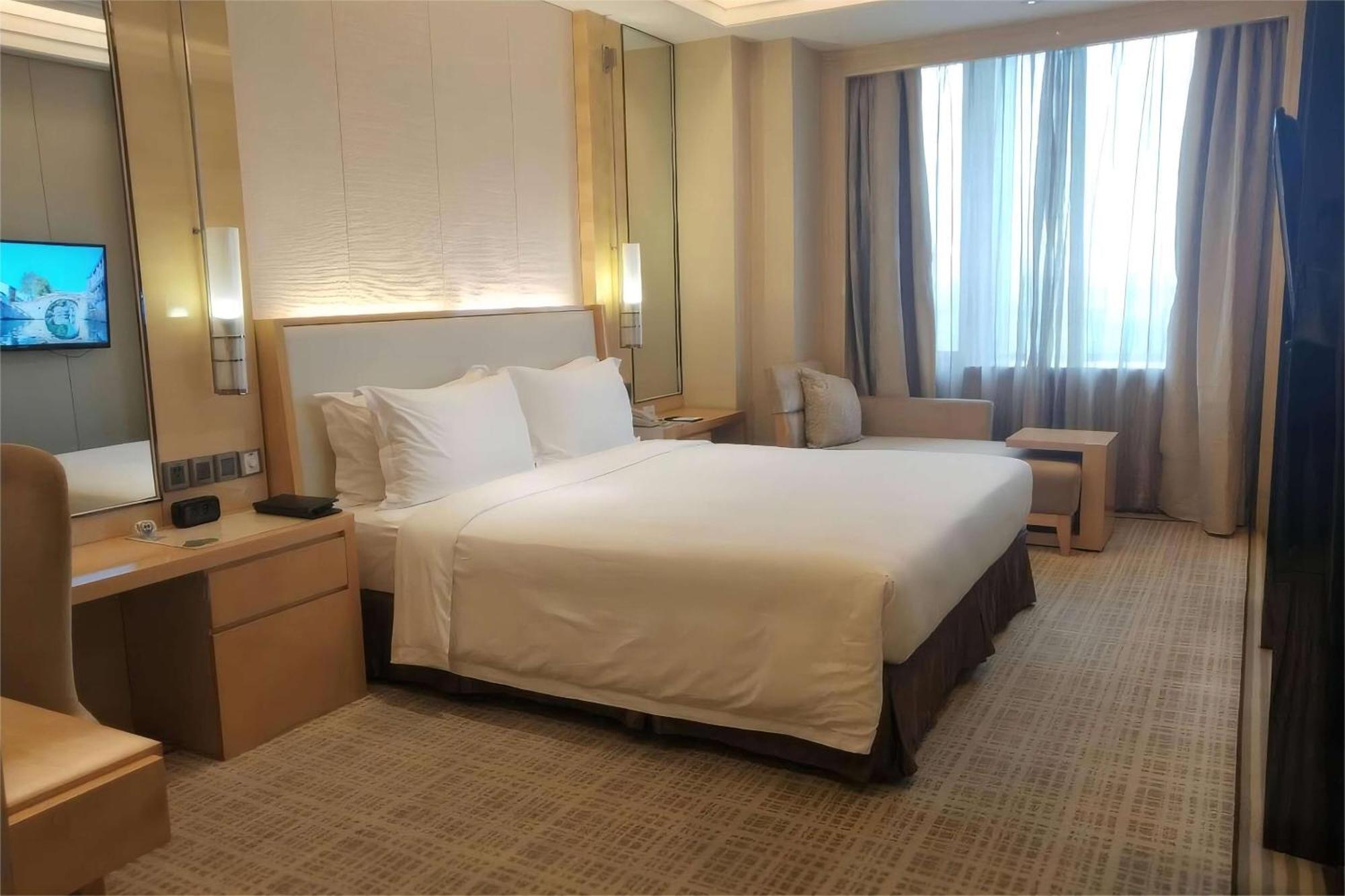 Ramada Plaza Qiandeng Kunshan Kunshan  Exterior photo